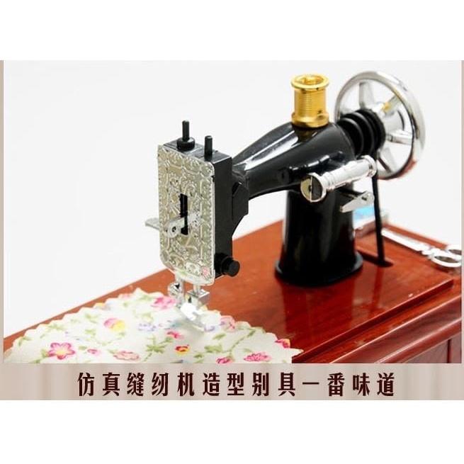 🇹🇼拉拉Lala＇s 仿古縫紉機音樂盒創意復古仿木八音盒擺件七夕情人節禮物-細節圖4