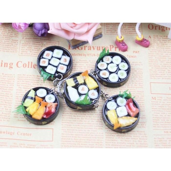 🇹🇼拉拉Lala＇s 地攤熱賣批發圓盤日本壽司盤 仿真食物壽司鑰匙扣挂件創意禮品-細節圖6