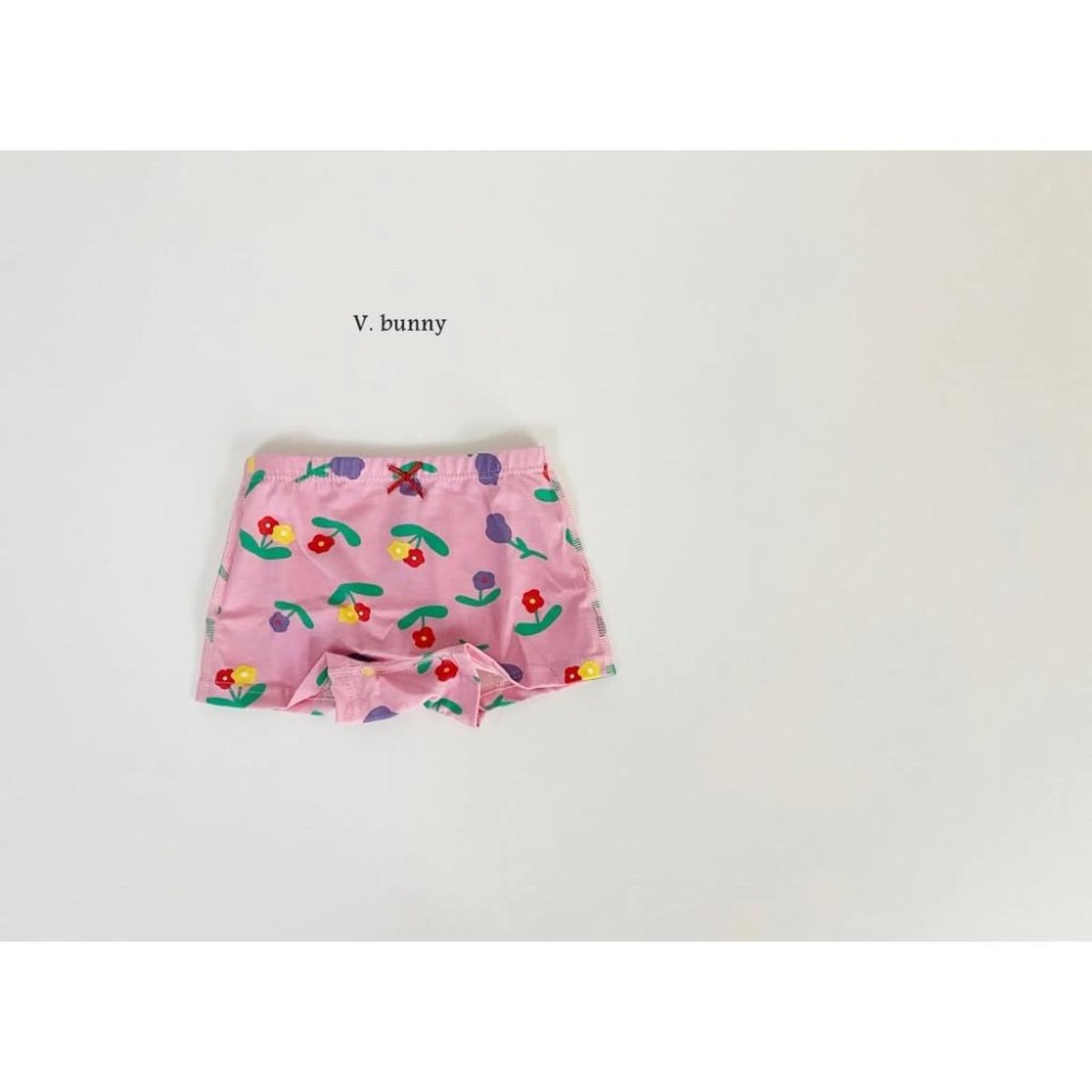 韓國兒童家居服 v-bunny品牌女童可愛碎花四角褲組-細節圖4