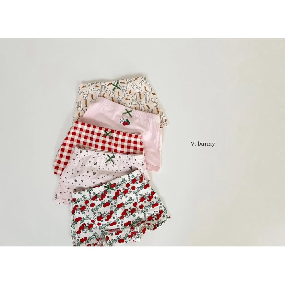韓國兒童家居服 v-bunny品牌女童可愛碎花四角褲組-細節圖5