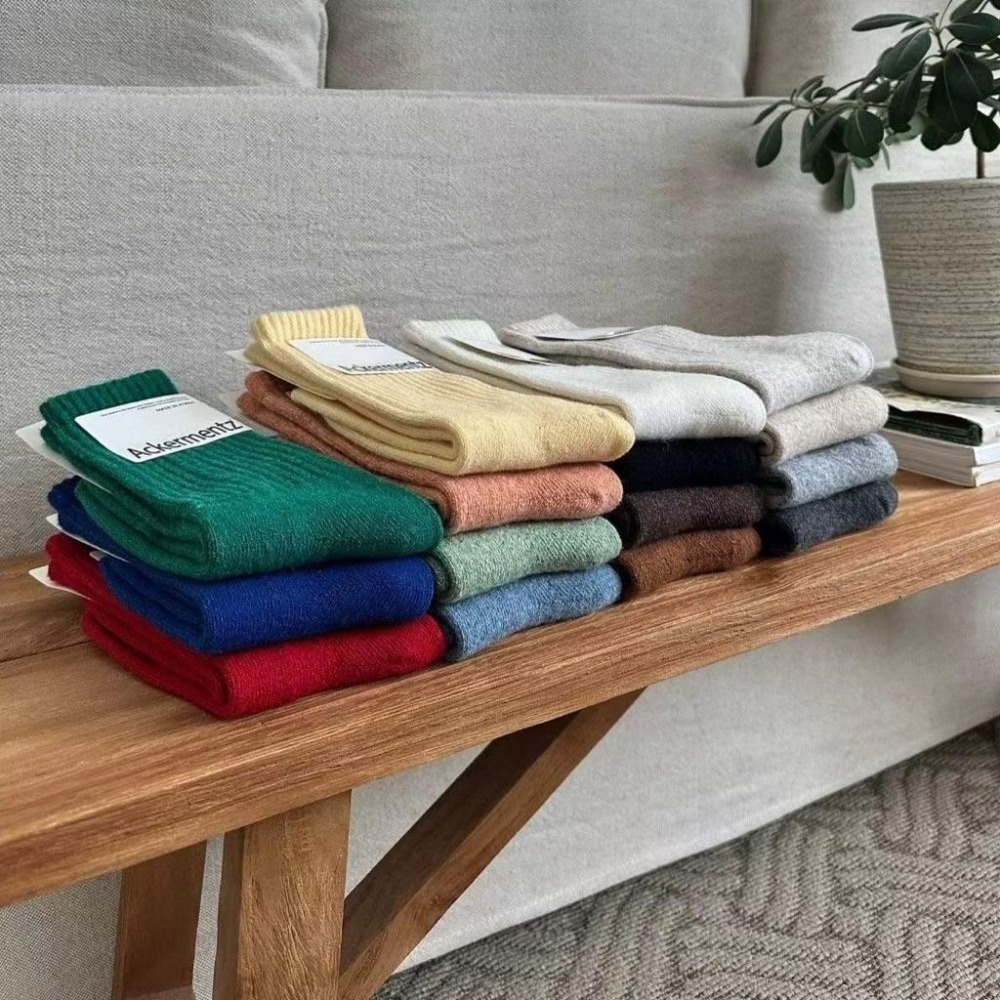 🌟闆娘推薦選品🌟韓國製冬季保暖羊毛80% 小腿襪 雪靴襪 女襪-細節圖2