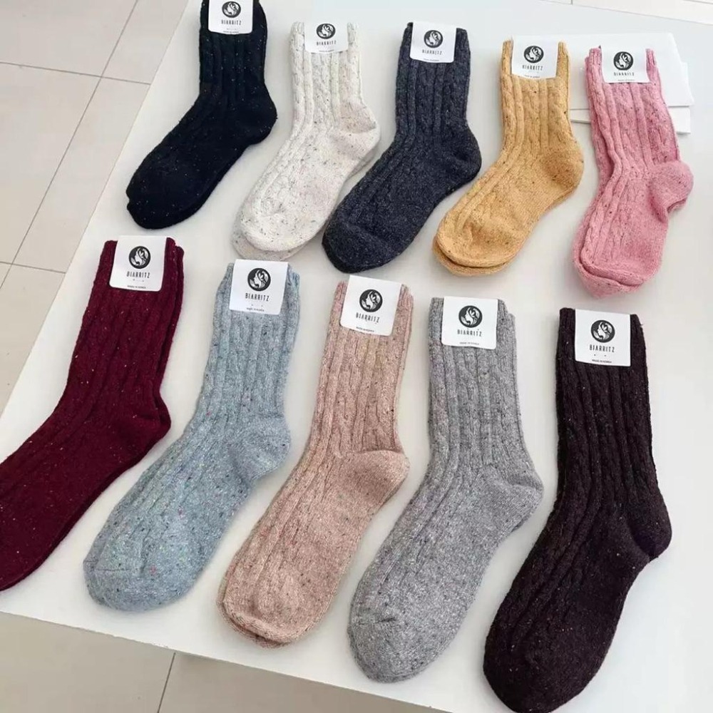 Poisson_korea🌟闆娘推薦選品🌟韓國製冬季麻花復古中筒襪 保暖厚襪  女襪-細節圖6