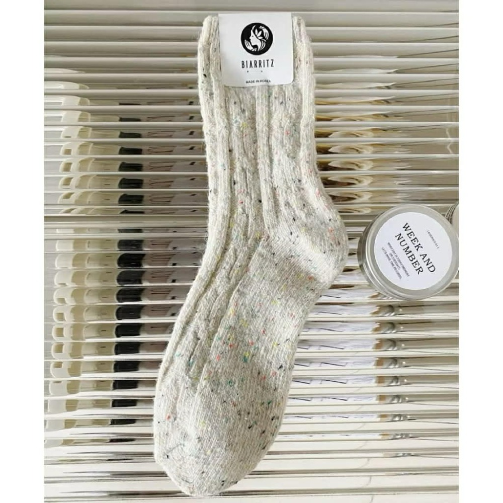 Poisson_korea🌟闆娘推薦選品🌟韓國製冬季麻花復古中筒襪 保暖厚襪  女襪-規格圖6