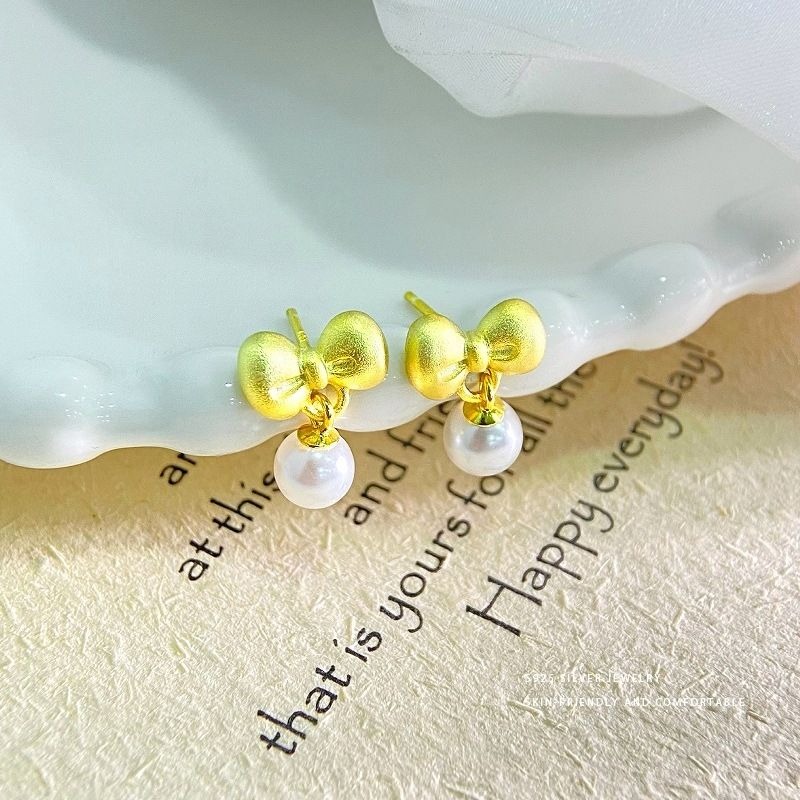 圓潤蝴蝶結珍珠耳針-細節圖3