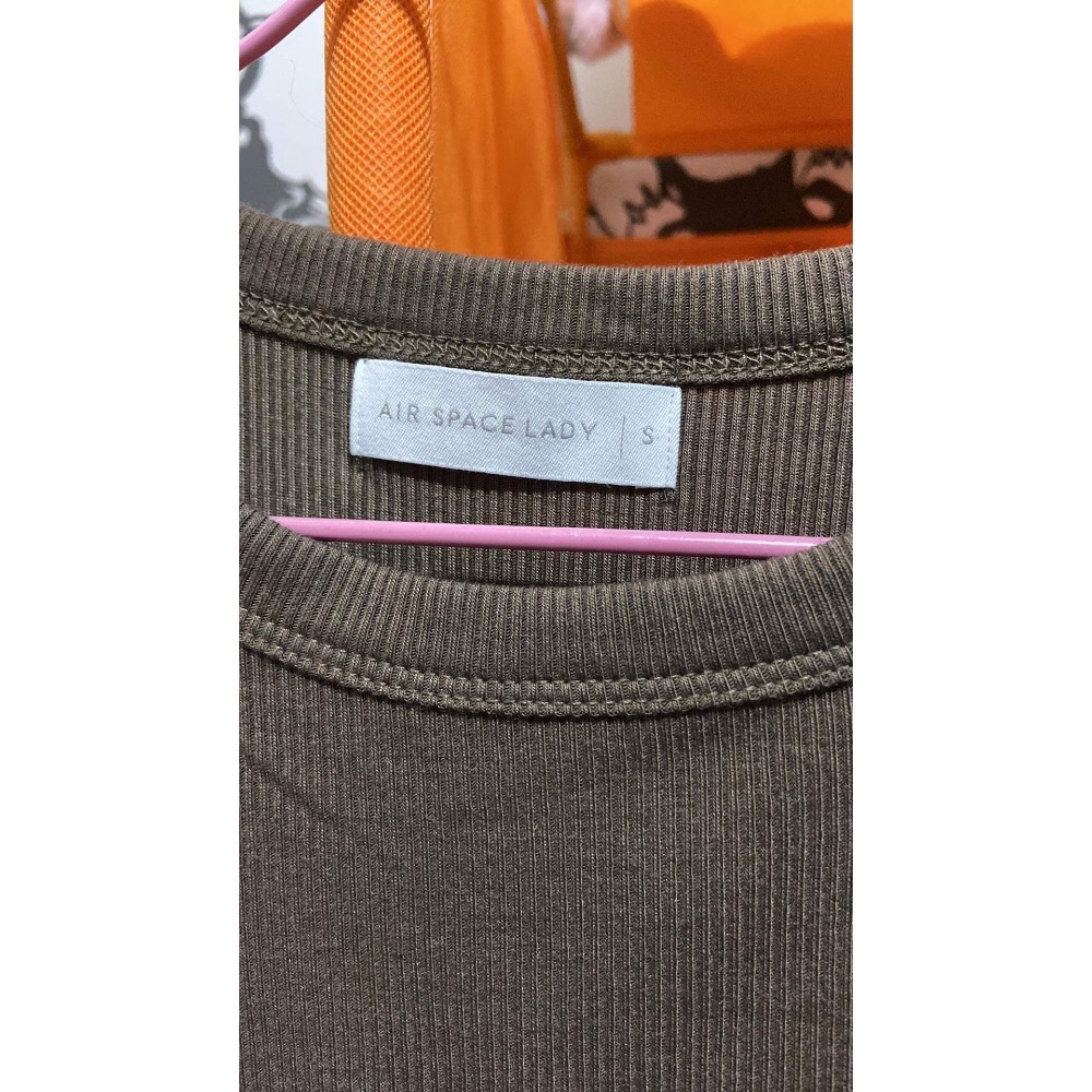 Airspace 咖色短版上衣-細節圖2