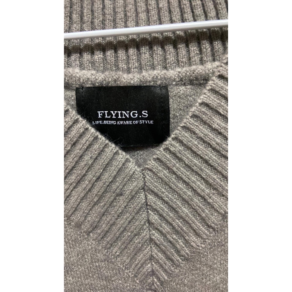 灰色厚磅針織背心-細節圖2