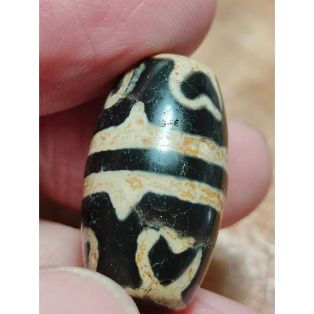 ㊙㊖⋩老山腳⋨㊖㊙廟寺供珠真品/藏區回流火供鈣化蓮花虎牙達洛天珠/ Dzi046火供鈣化蓮花虎牙達洛天珠，歡迎請供。-細節圖3