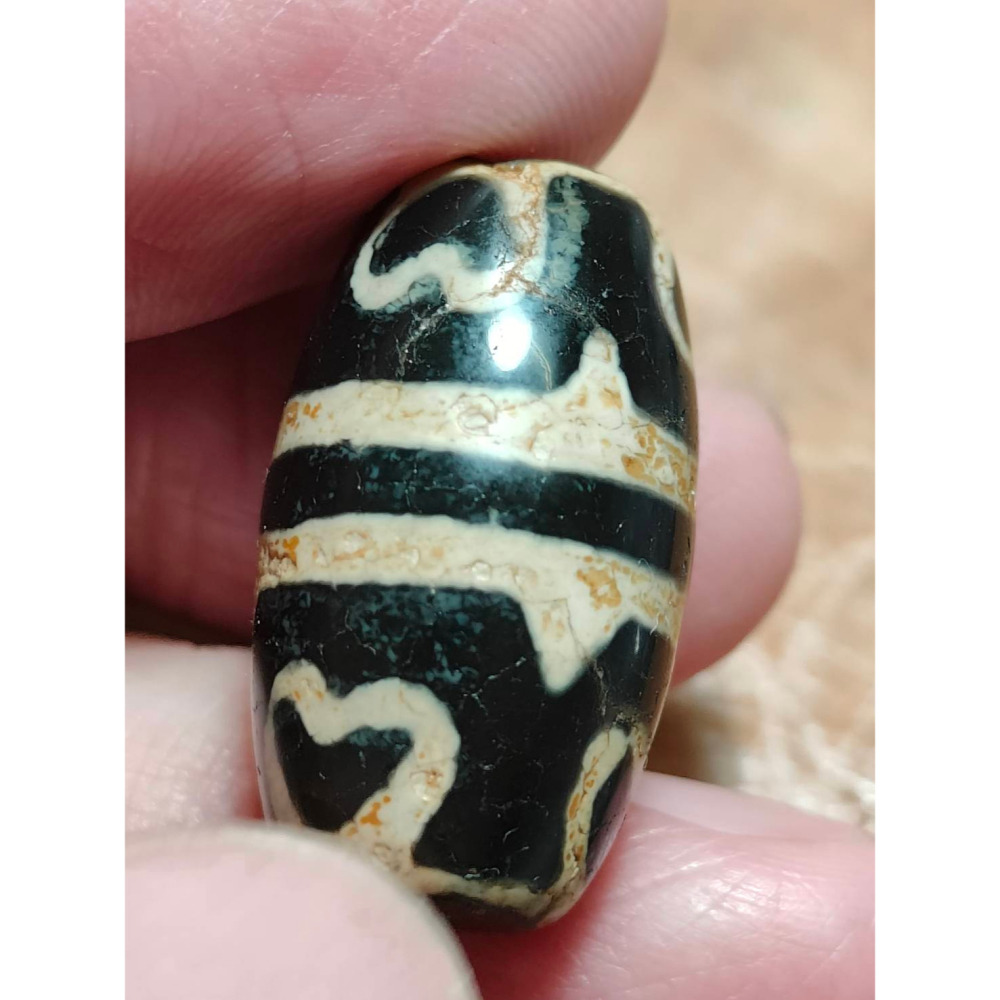 ㊙㊖⋩老山腳⋨㊖㊙廟寺供珠真品/藏區回流火供鈣化蓮花虎牙達洛天珠/ Dzi046火供鈣化蓮花虎牙達洛天珠，歡迎請供。-細節圖4