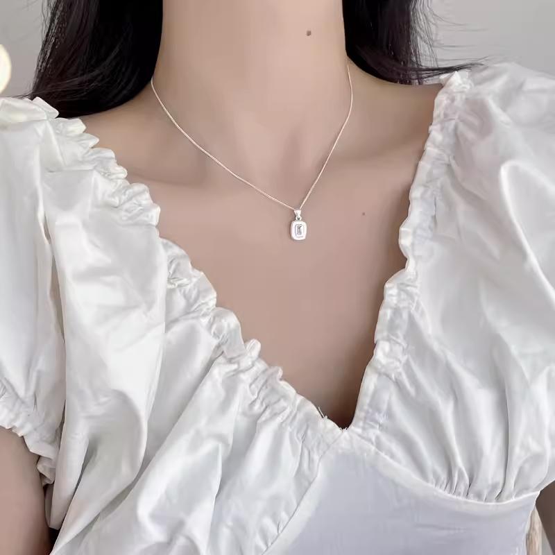 現貨 純銀項鍊 項鍊 銀項鍊 純銀 飾品 925 項鍊女 銀飾 鎖骨鏈 銀鏈 禮物 生日禮物 情侶禮物 水晶項鍊 水晶-細節圖3