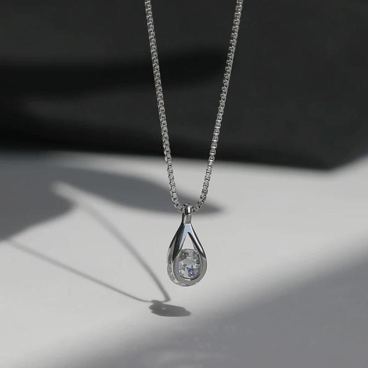 現貨 純銀項鍊 項鍊 銀項鍊 純銀 飾品 925 項鍊女 銀飾 鎖骨鏈 銀鏈 禮物 生日禮物 情侶禮物 鋯石 鑽 莫桑鑽-細節圖4