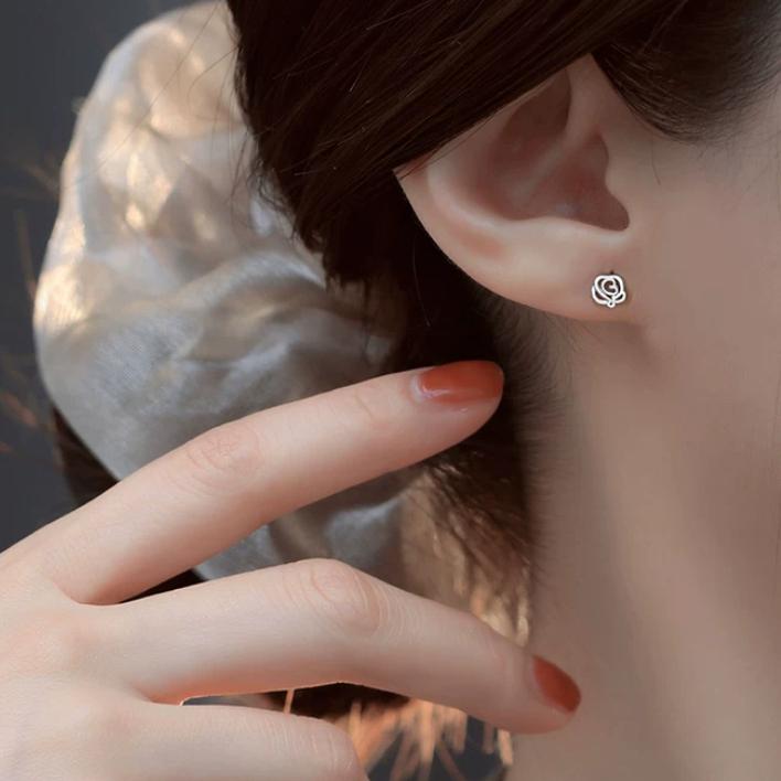 【CARA MIA】小巧玫瑰耳針 耳環 耳釘 耳針 飾品 耳扣 耳飾 韓國 韓系 ins-細節圖3