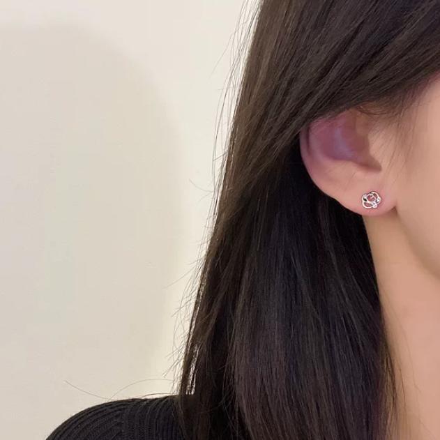 【CARA MIA】小巧玫瑰耳針 耳環 耳釘 耳針 飾品 耳扣 耳飾 韓國 韓系 ins-細節圖5