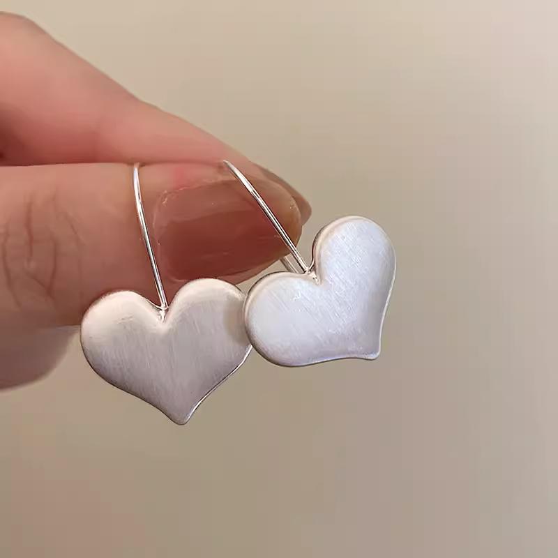 【CARA MIA】垂墜式愛心耳針 耳環 純銀耳環 耳釘 耳針 耳扣 耳飾 韓國 韓系 ins-細節圖3