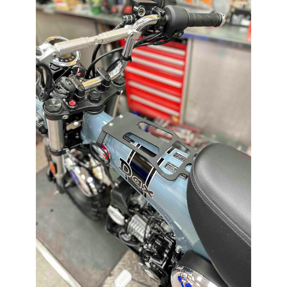 DAX125專用 NEMOTO 中央貨架 中央龍骨支架 龍骨支架 DAX125 台灣製造 白鐵材質 粉體塗裝-細節圖7