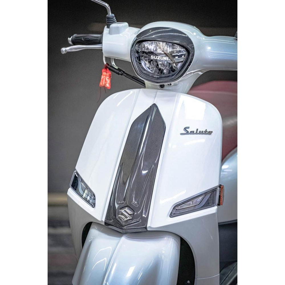 Suzuki saluto125 正卡夢 抽真空 領帶 造型飾蓋-細節圖3