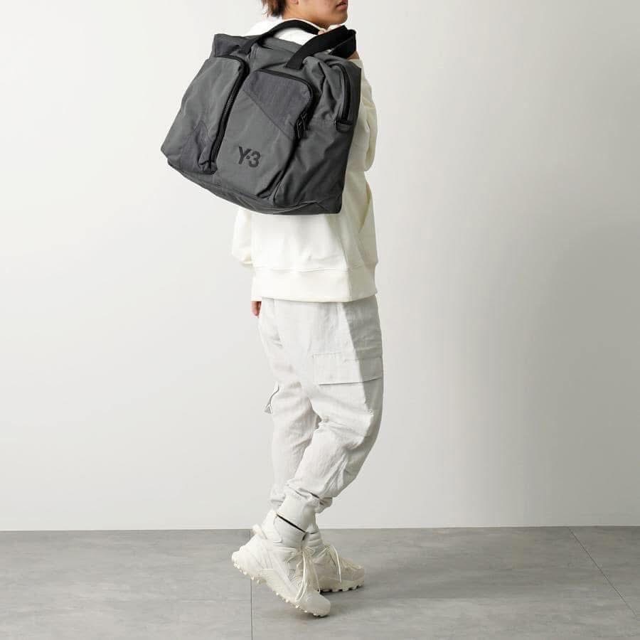 Y-3！Y3！頂級珍稀精品~週末版紋繡極限版!多用途軍綠色橄欖綠色幾何紋繡旅行袋、行李箱、側背包、手提包、筆電包、出差包-細節圖2