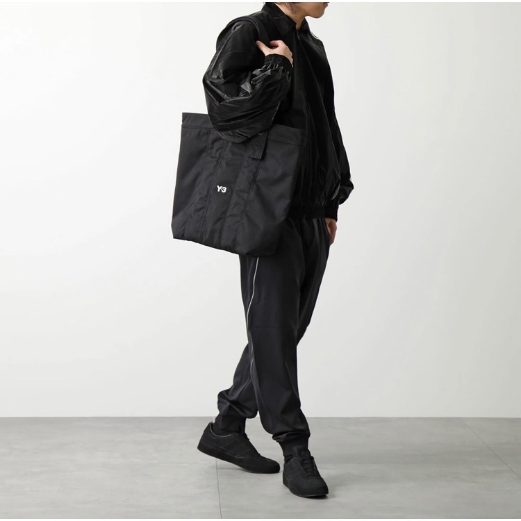 Y-3！Y3~星賞大作🌟珍稀優雅限定！全球限購限量~頂級精品黑色紋繡刺繡幾何托特包、側背包、斜背包、肩背包~收藏款！-細節圖10