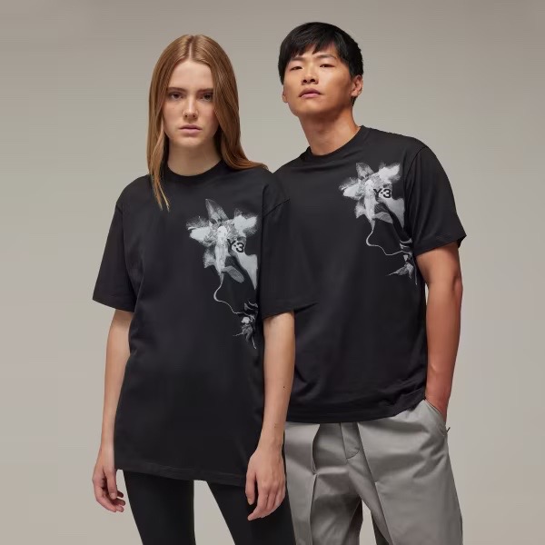 Y-3!Y3極稀有💛全球快閃限定🌟絕版花卉🌺頂級黑色刺繡~ 唯美珍藏注目俐落短袖T恤短T~黃金尺碼 ❤️-細節圖2