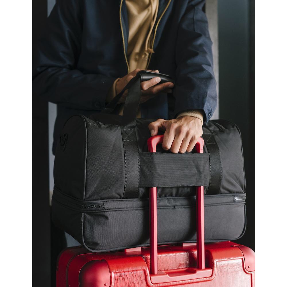 夢幻逸品 ! CALPAK~女孩男孩絕版頂級精品旅行袋 ! 黑色多功能旅行包、手提包、健身包、收納包！好萊塢女明星御用品-細節圖11