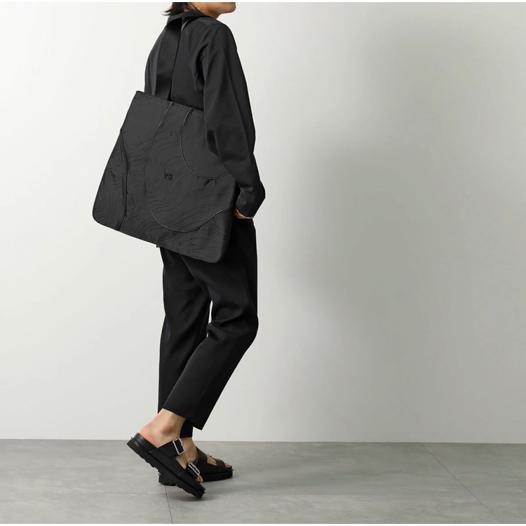 Y-3！Y3~明星版🖤技藝大作🌟全球限售~頂級精品黑色紋繡刺繡幾何托特包、側背包、斜背包、肩背包~珍藏版！-細節圖11