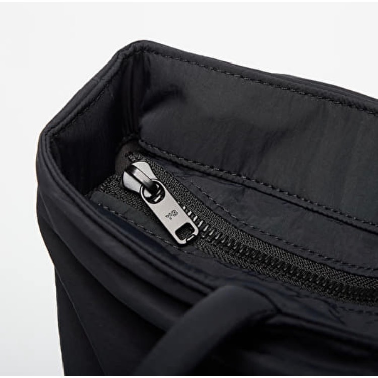 Y-3✨ Y3~靈魂宇宙🖤技藝大作🌟全球限售~頂級精品黑色紋繡刺繡幾何托特包、側背包、斜背包、肩背包~珍藏版！-細節圖5