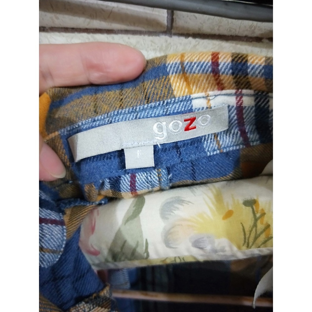 專櫃正品gozo拼接格紋穿長版襯衫(V)-細節圖2