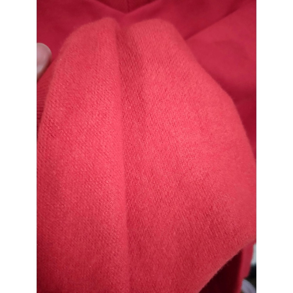 正韓紅色刷毛上衣（V)-細節圖3