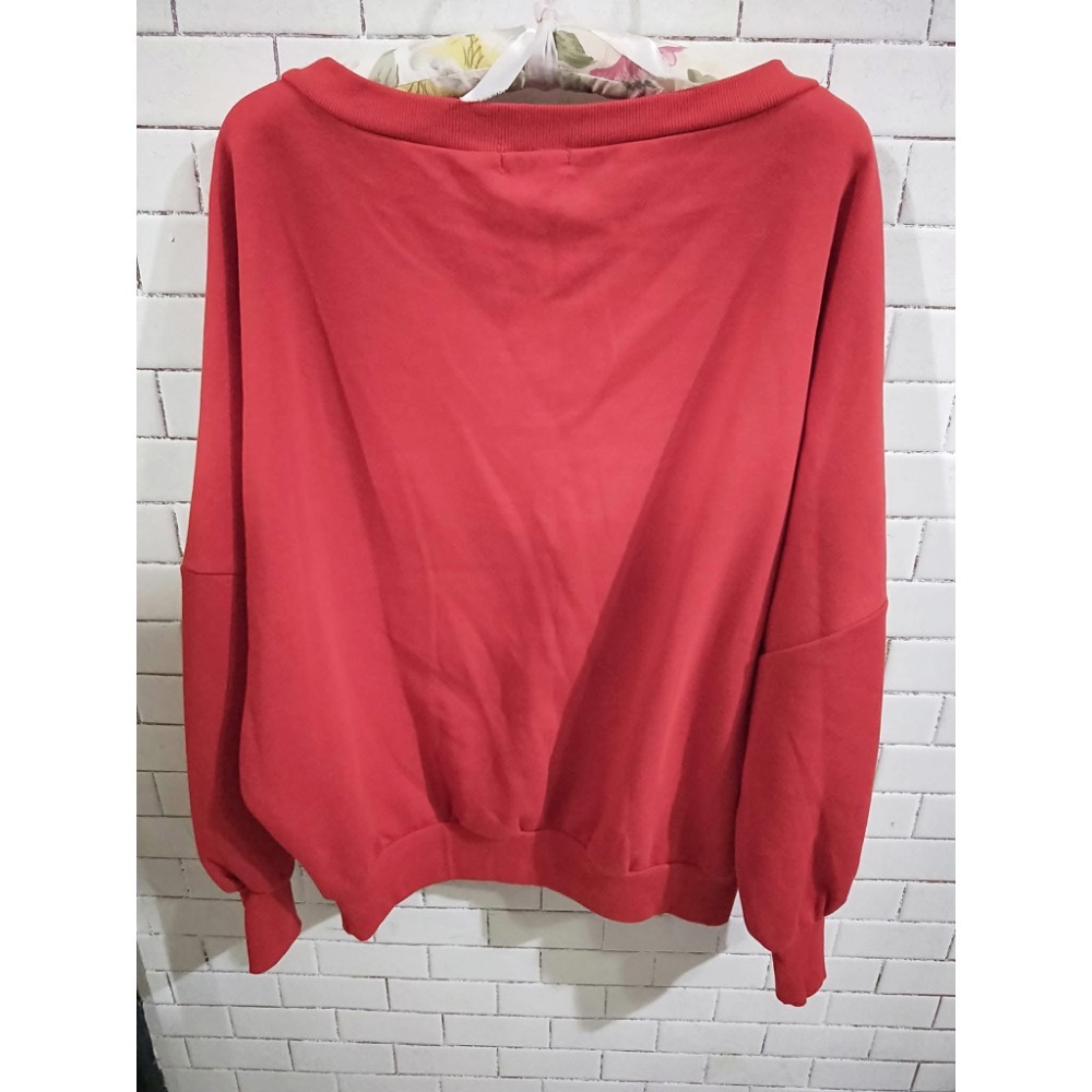 正韓紅色刷毛上衣（V)-細節圖4