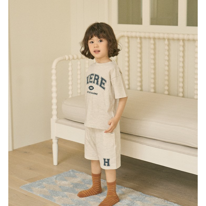 【現貨】  韓國童裝 HERE I AM  字母短袖套裝-細節圖3