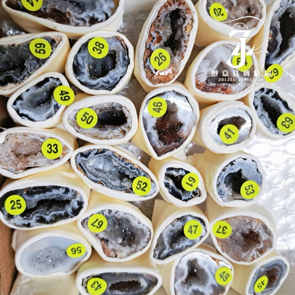 迷你瑪瑙小晶洞 聚寶盆 瑪瑙蛋 雷公蛋 平安 消磁 辦公室可愛擺件 盆栽裝飾 擺件-細節圖2