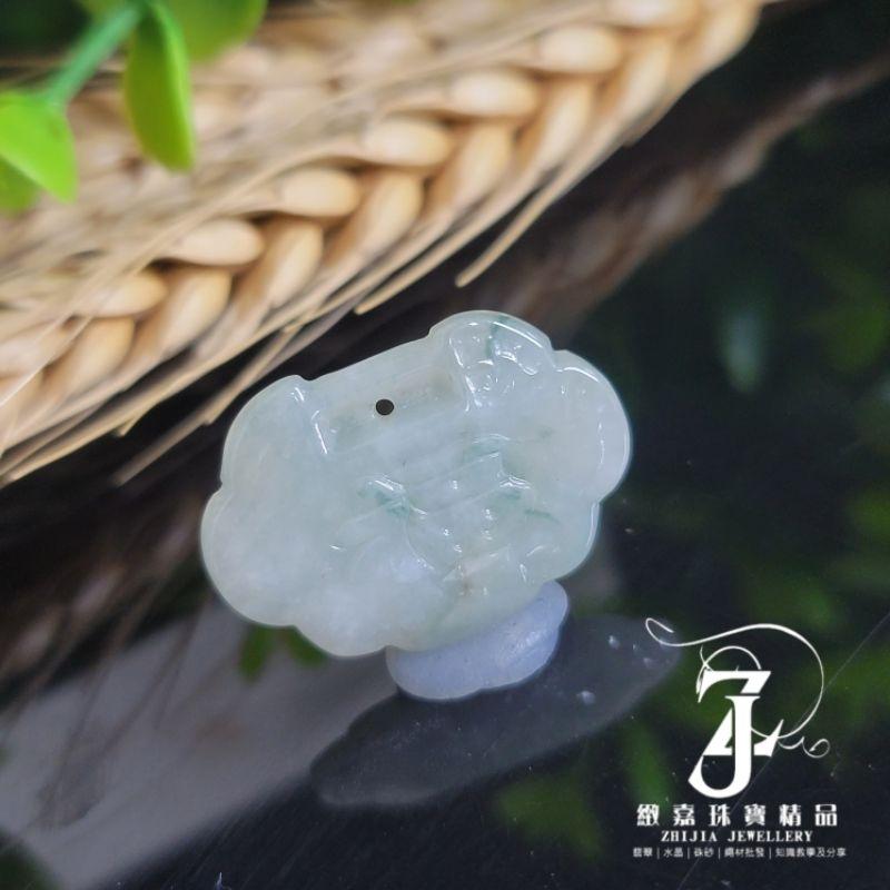 翡翠 玉墜 現貨 保A 天然 緬甸玉 福字 如意鎖 吊墜 平安 福鎖 自然光 健康 翡翠 飄花 淡綠底 實拍 直播-細節圖2