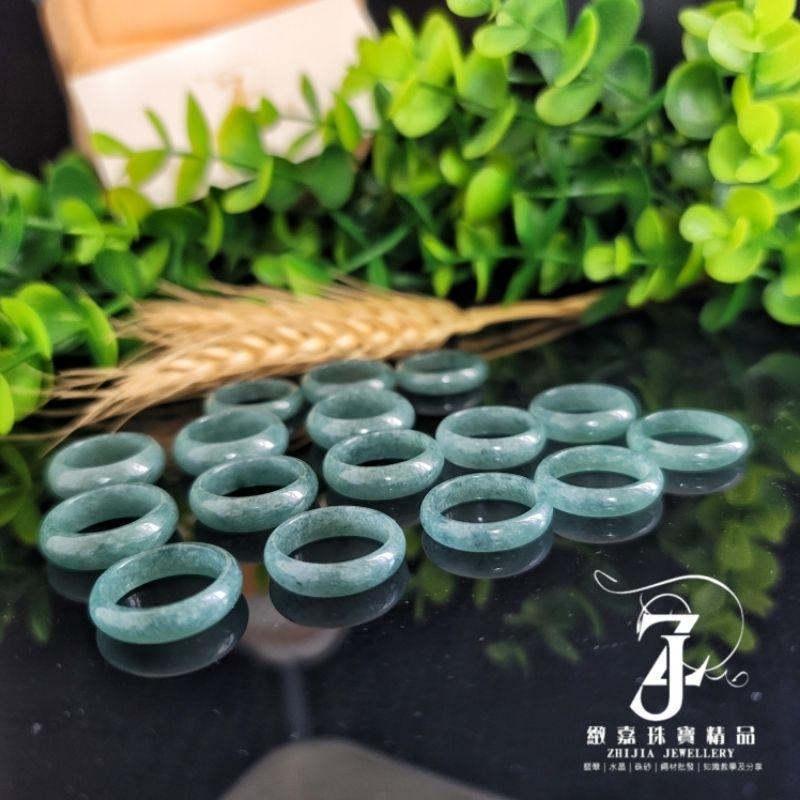 翡翠 戒指 福利 完美 威藍綠色 玉戒 有棉但透 16.2~17.3圍 內徑 瓜料 天然A貨 戒圈 飄綠花-細節圖4