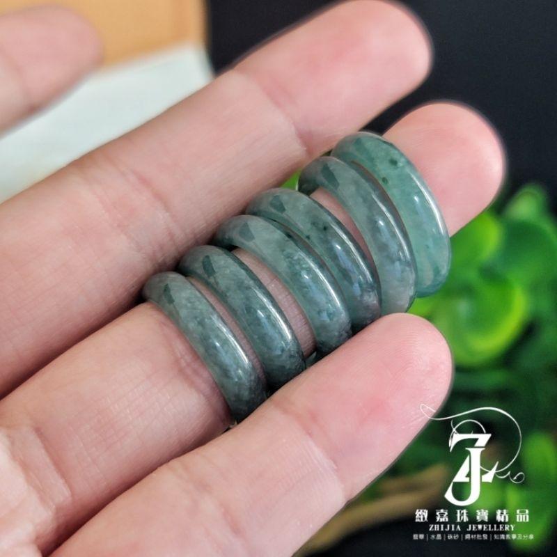 翡翠 戒指 福利 完美 威藍綠色 玉戒 有棉但透 16.2~17.3圍 內徑 瓜料 天然A貨 戒圈 飄綠花-細節圖7