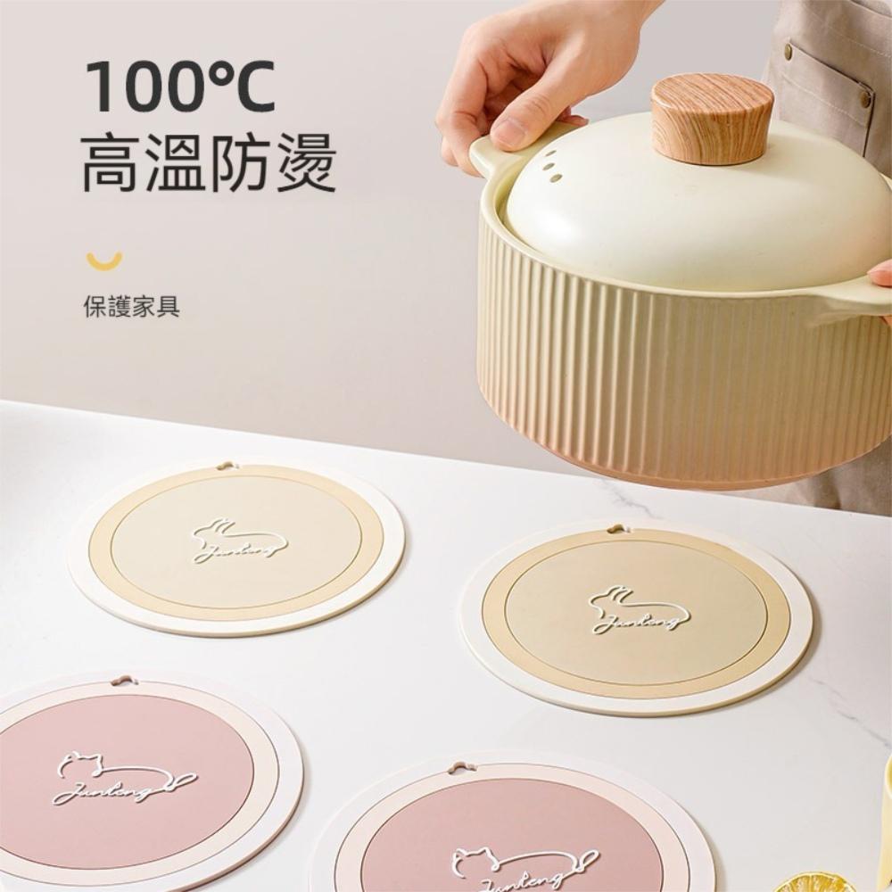 『熊愛貝百貨』防燙墊圓形碗盤墊加厚耐溫隔熱墊四件套附雲朵掛勾廚房防滑墊-細節圖2
