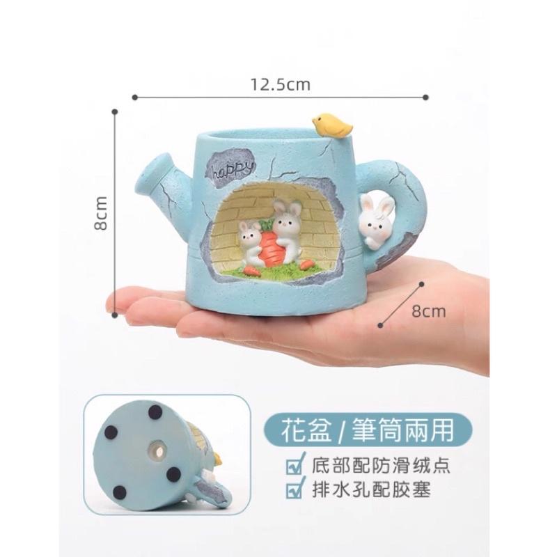【屋哇🔥台灣現貨】新款 創意 卡通 兔兔 青蛙 蘿蔔 蘿蔔兔 青蛙王子 多肉 花盆 筆筒 茶壺造型 DECO 觀葉植物-細節圖7
