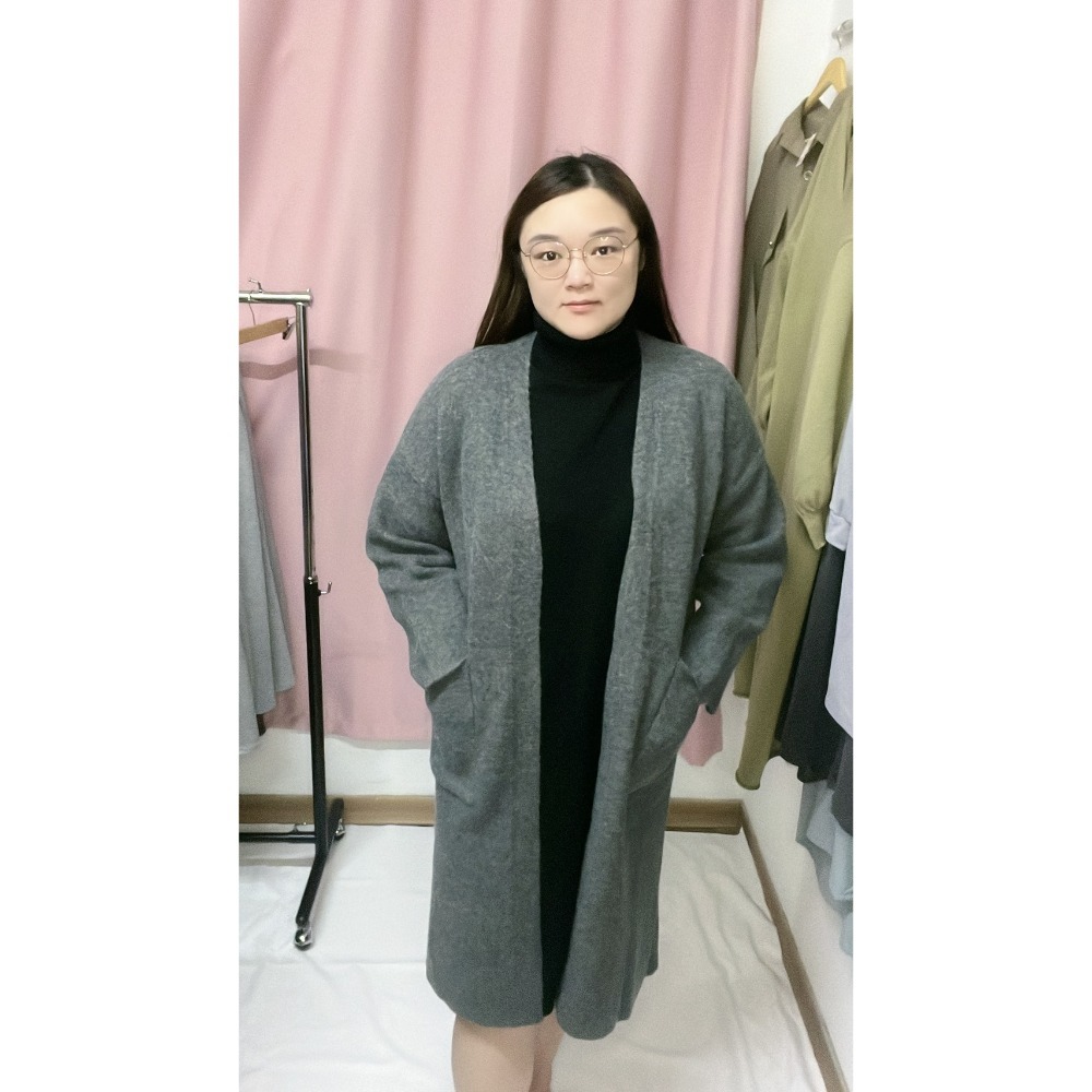 深灰
