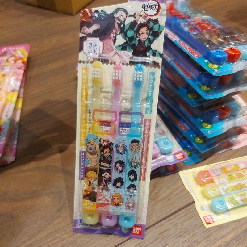 🎉現貨🎉日本帶回（日本製）瑪莉歐牙刷 鹹蛋超人牙刷 超人力霸王 假面騎士 機界戰隊 鬼滅之刃 牙刷一組三入-細節圖4
