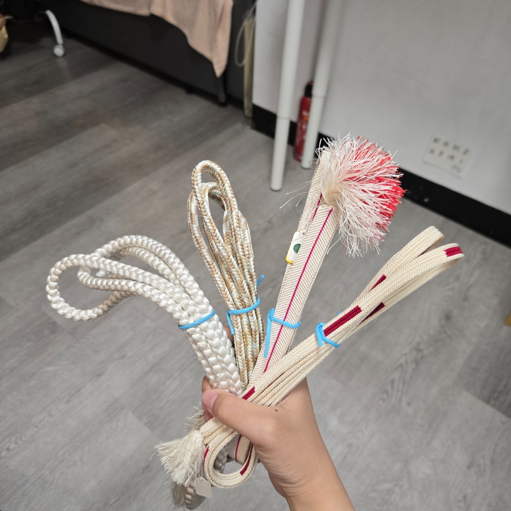 白色系帶締｜大家都很有戲-細節圖3