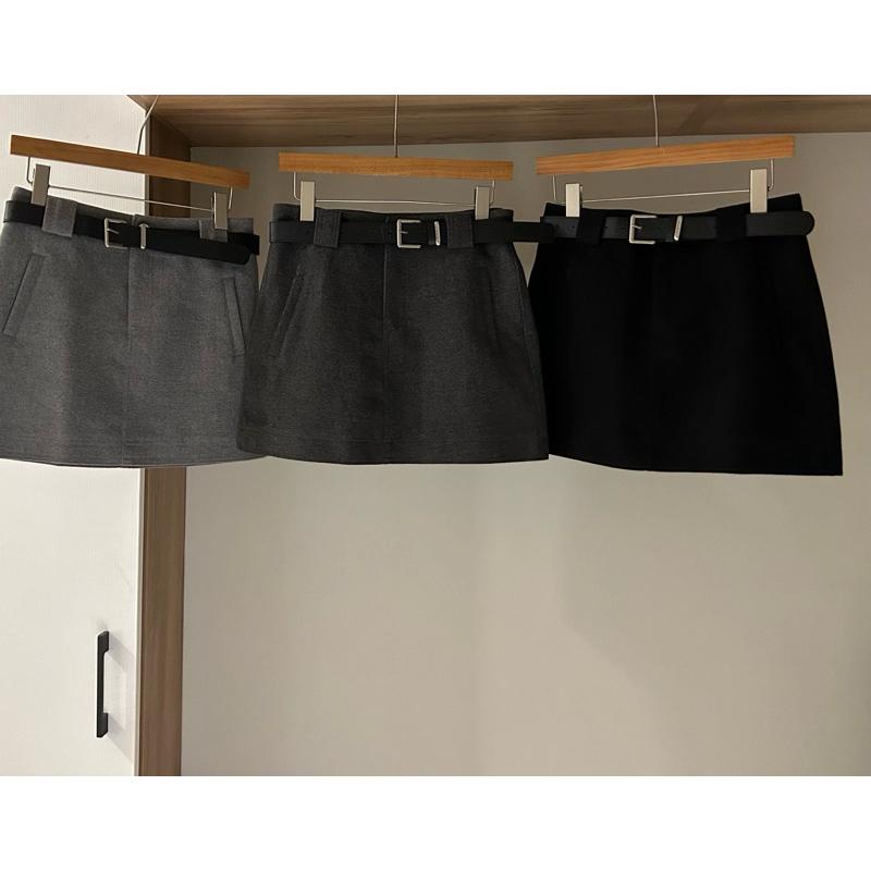 533｜現貨 韓國顯瘦挺料毛呢短裙防走光褲裙附銀釦寬皮帶-細節圖7