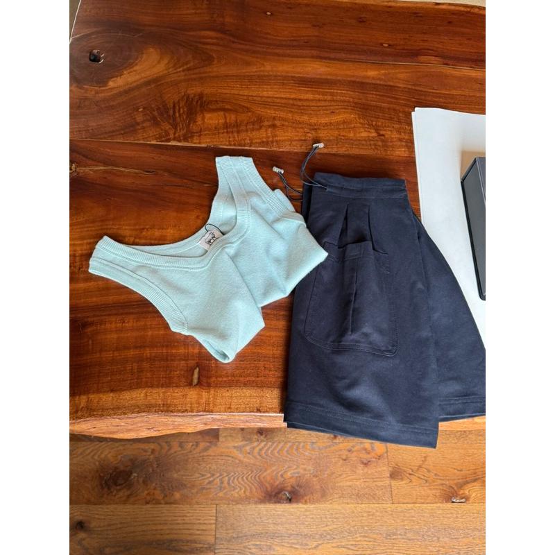 533｜ 現貨 秋冬韓國大U領遮副乳羊毛針織背心素面條紋-細節圖6