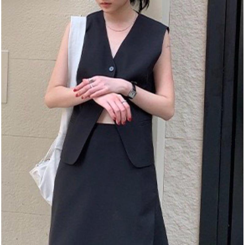 533  |  現貨  質感亞麻V領西裝背心外套寬鬆感馬甲-細節圖9