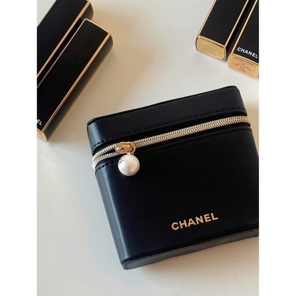 【Chanel 香奈兒】2025最新款珍珠口紅包 (大/小)（現貨）-規格圖11