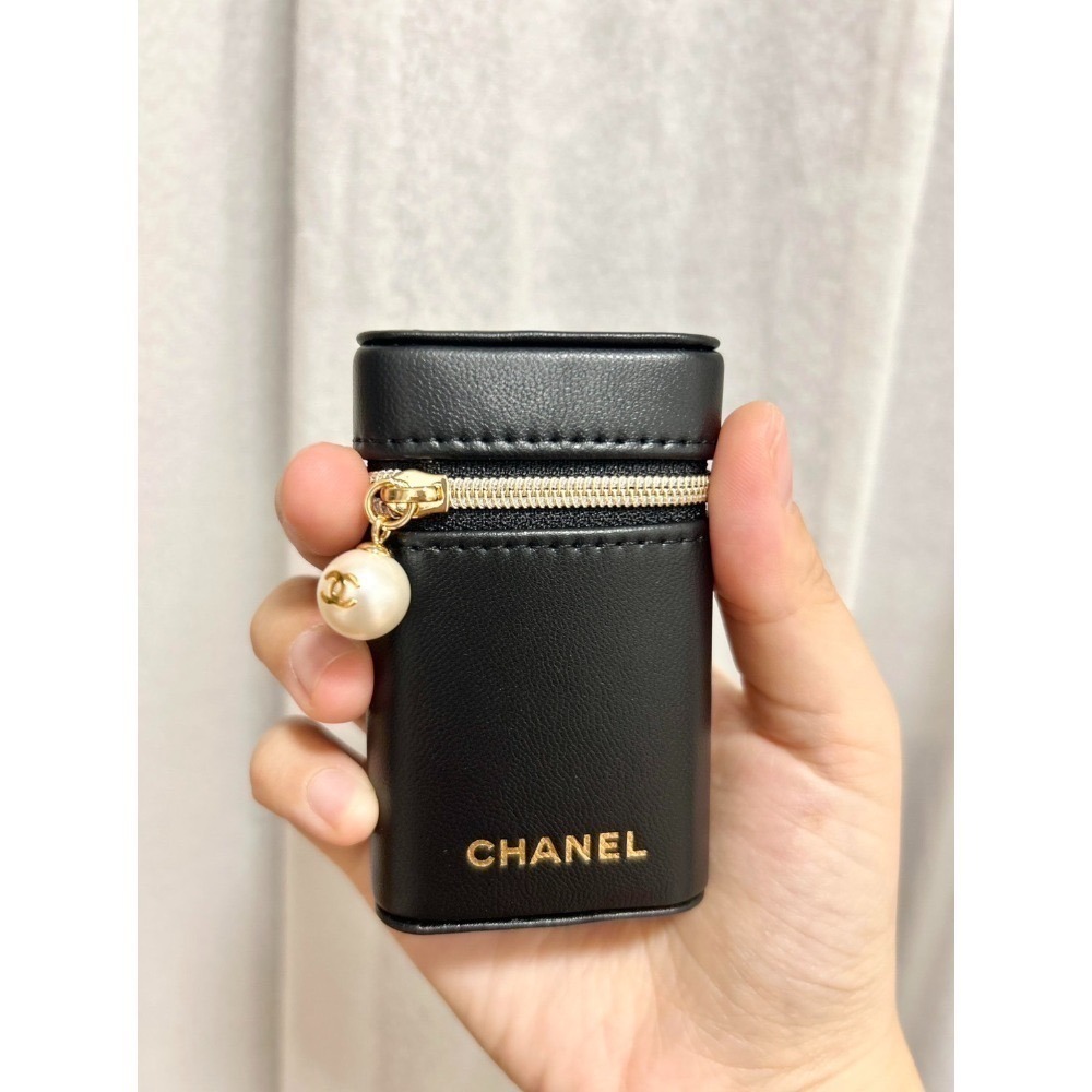 【Chanel 香奈兒】2025最新款珍珠口紅包 (大/小)（現貨）-規格圖11