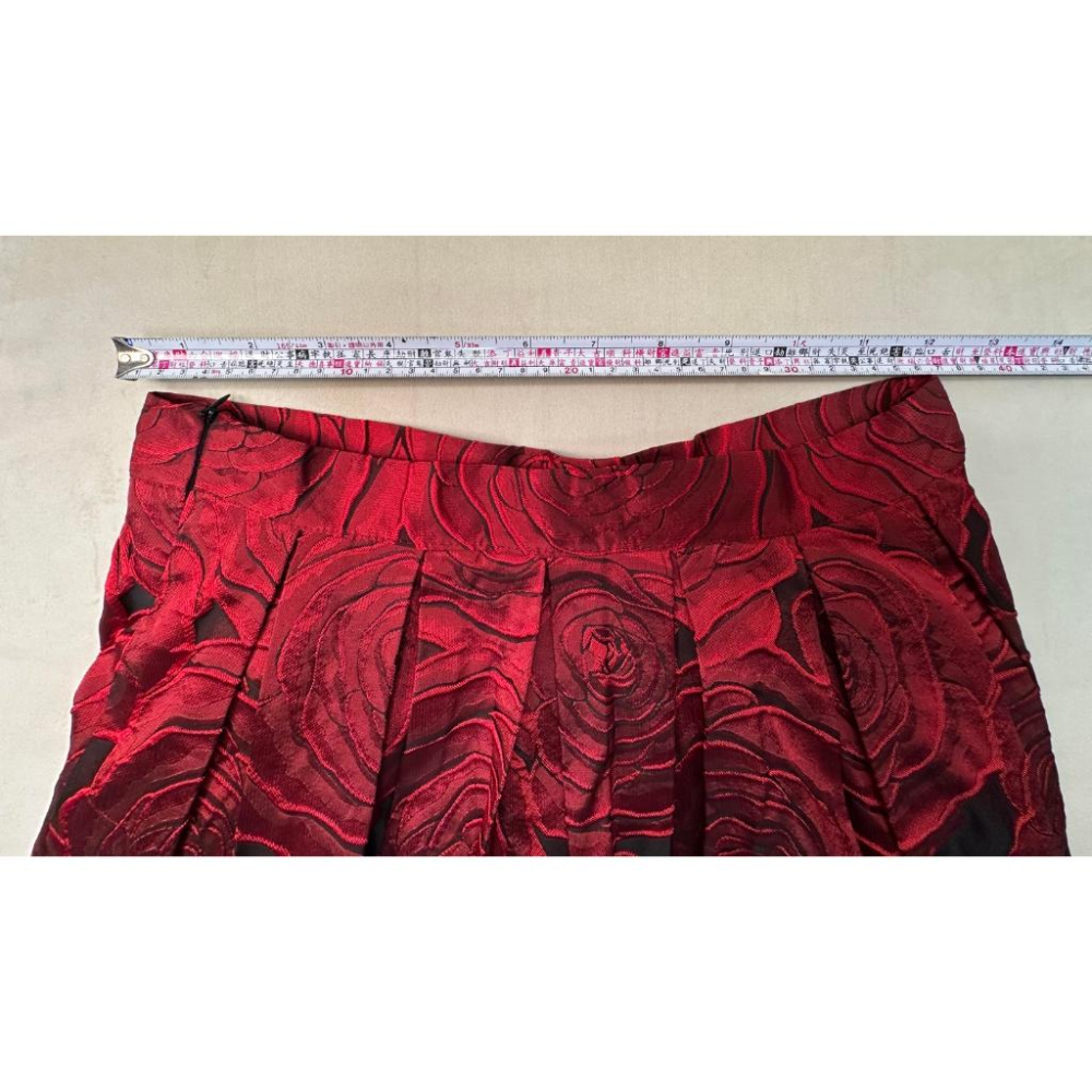 深紅色玫瑰花紋高腰裙，尺寸 L，無品牌，全新-細節圖4