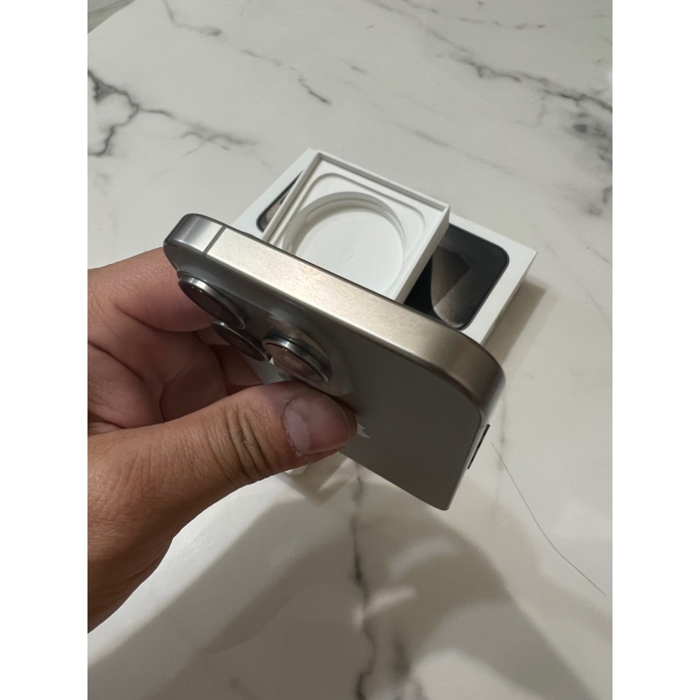 15 pro 256g 原鈦-細節圖3