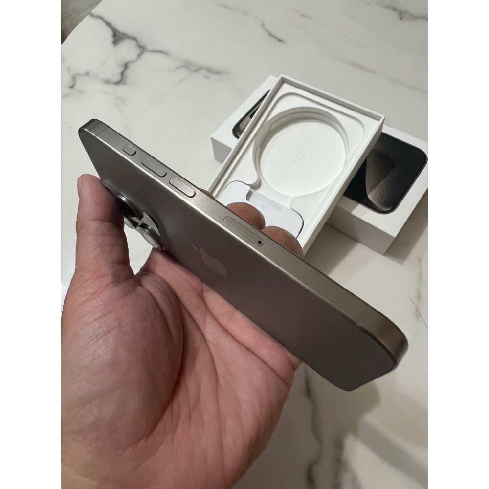 15 pro 256g 原鈦-細節圖4