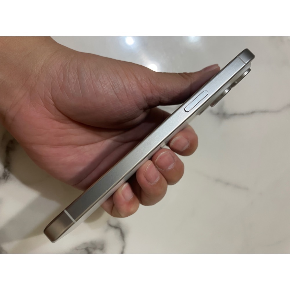 15 pro max 256g 白色 🔋87%（18.3）-細節圖4