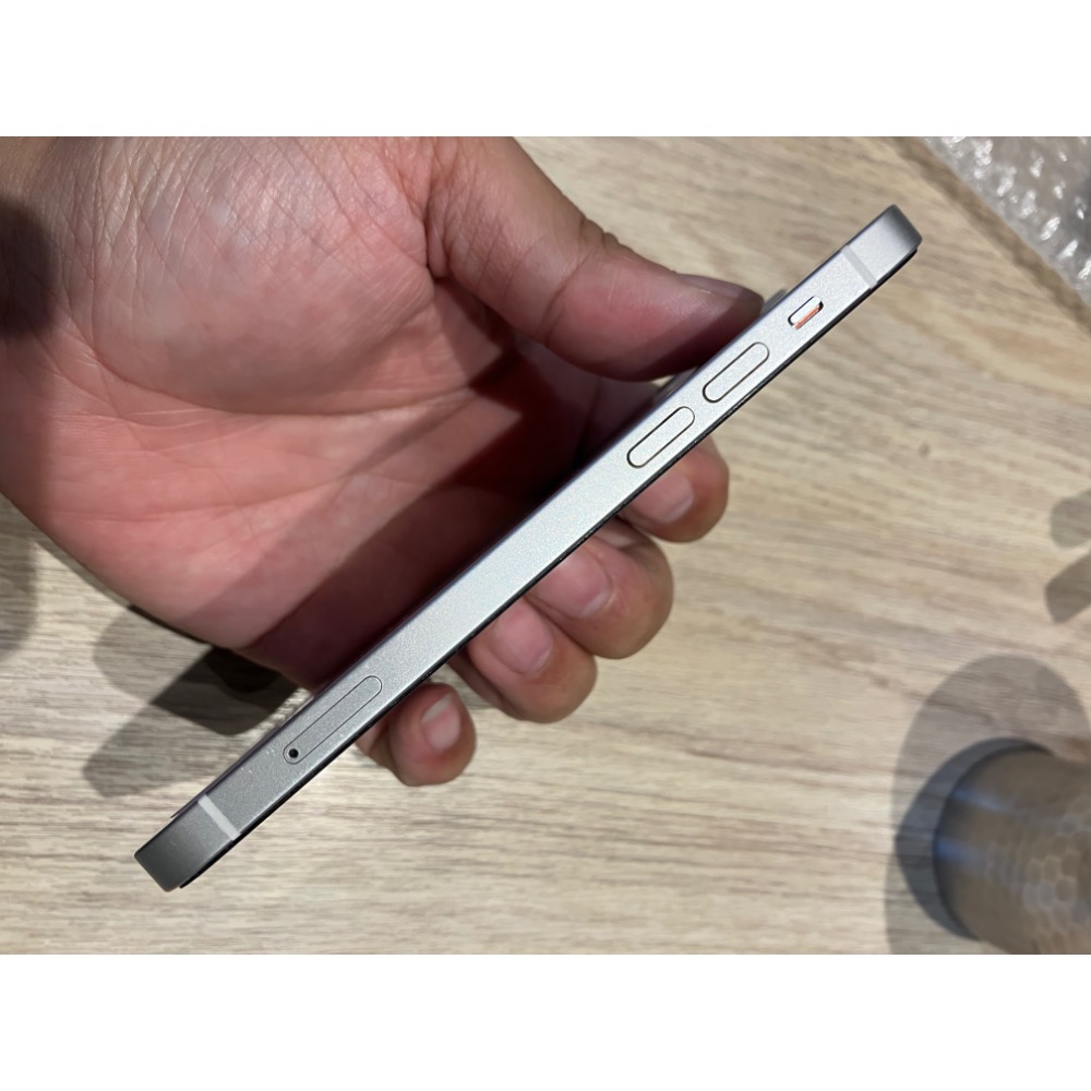 12 128g 白色 🔋100%（18.3.2）-細節圖3