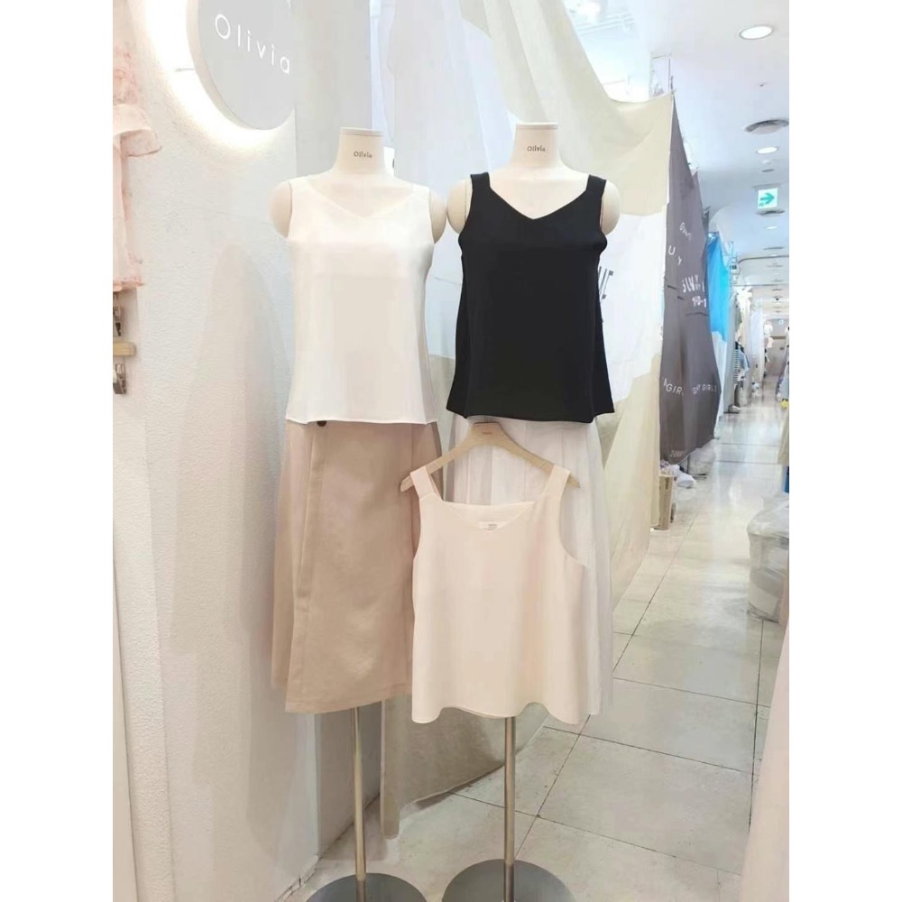 ￼韓國代購🇰🇷女吊帶緞面西裝內搭背心❤️OL百搭款-細節圖5