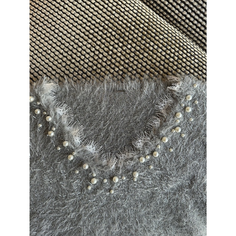 ￼韓國🇰🇷代購毛絨OLA家⭐️2024新款v領釘珠慵懶風❤️播主同款毛衣-細節圖8